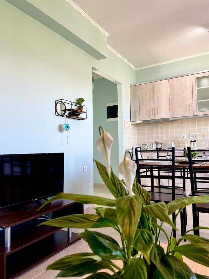 The Breeze & Sunlight Apartment Vrasná Esterno foto